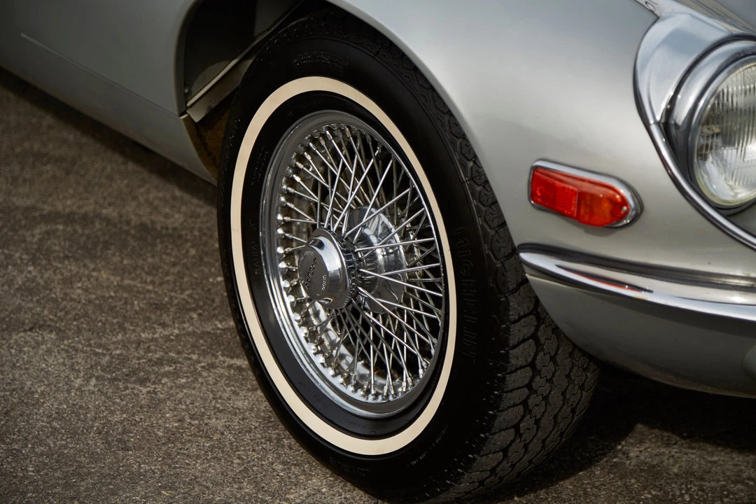 1974 Jaguar E-Type Series 3 V12 - Image 4 of 31