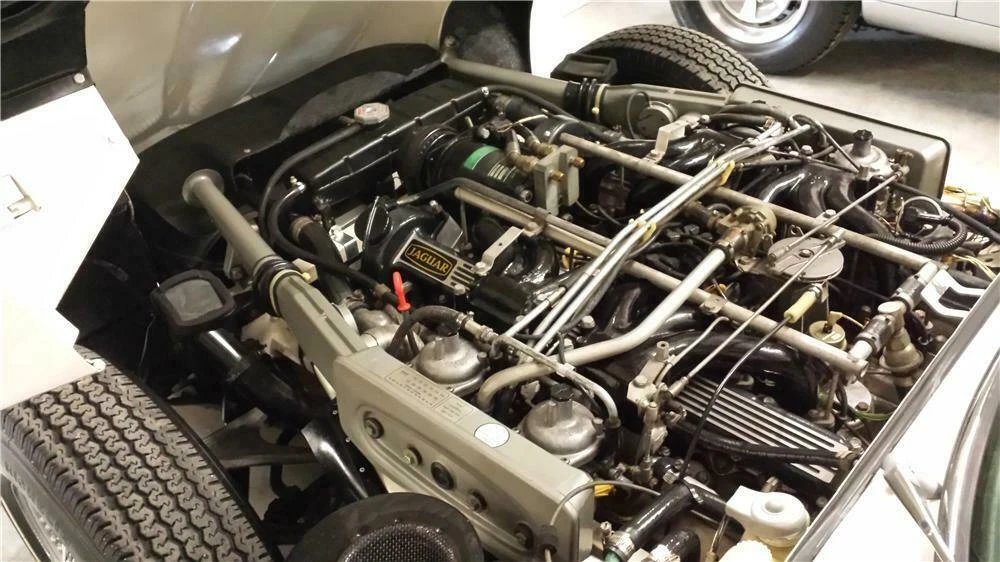 1974 Jaguar E-Type Series 3 V12 - Image 3 of 5