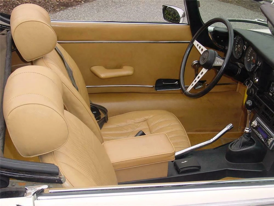 1974 Jaguar E-Type Series 3 V12 - Image 4 of 5