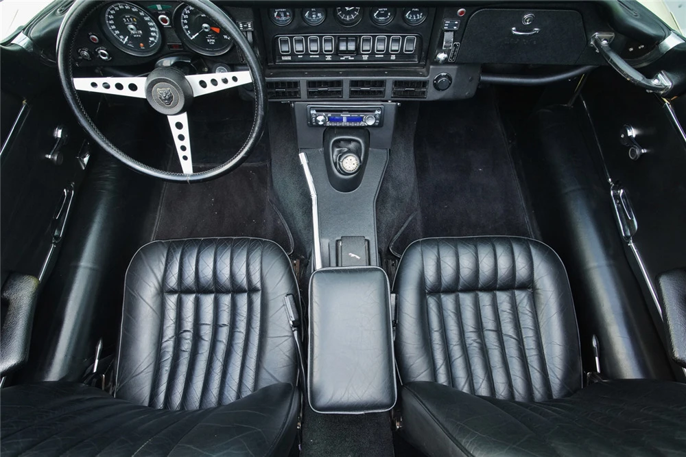 1974 Jaguar E-Type Series 3 V12 - Image 4 of 5