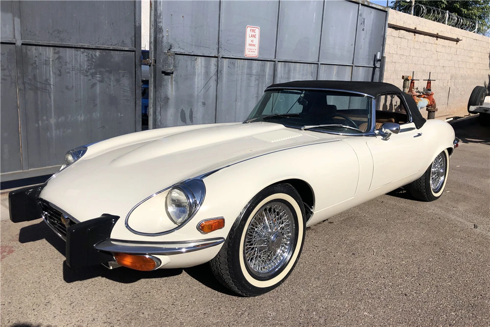 1974 Jaguar E-Type Series 3 V12 - Image 2 of 5