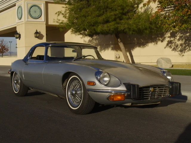 1974 Jaguar E-Type Series 3 V12 - Image 2 of 5