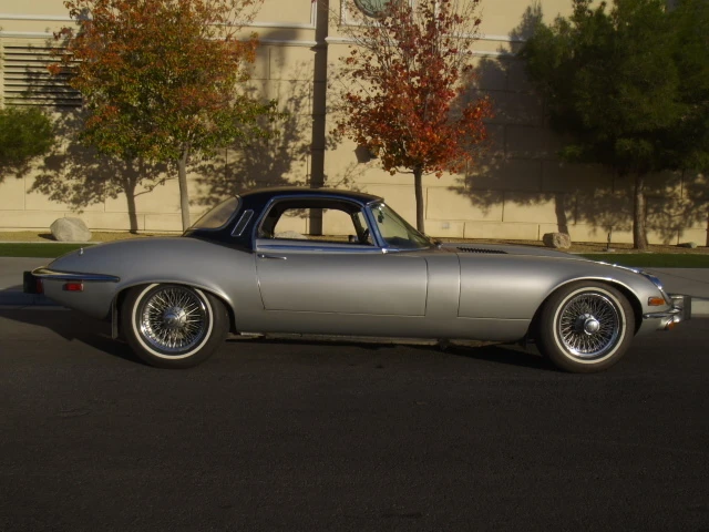 1974 Jaguar E-Type Series 3 V12 - Image 5 of 5