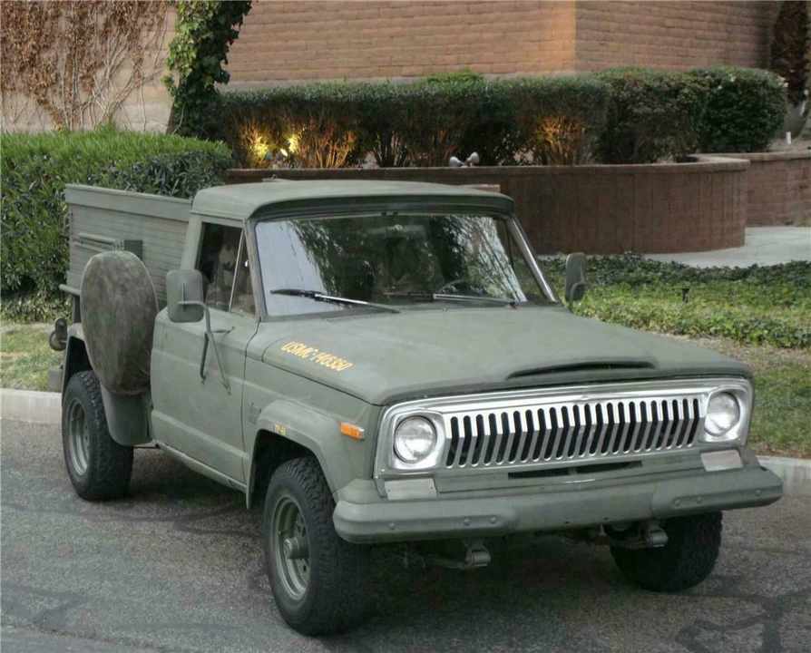 1974 Jeep SJ Gladiator - Image 2 of 4
