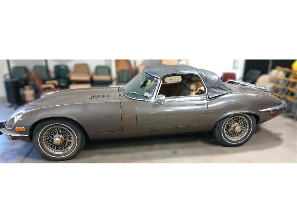 1974 Jaguar E-Type Series 3 V12 - Image 2 of 13