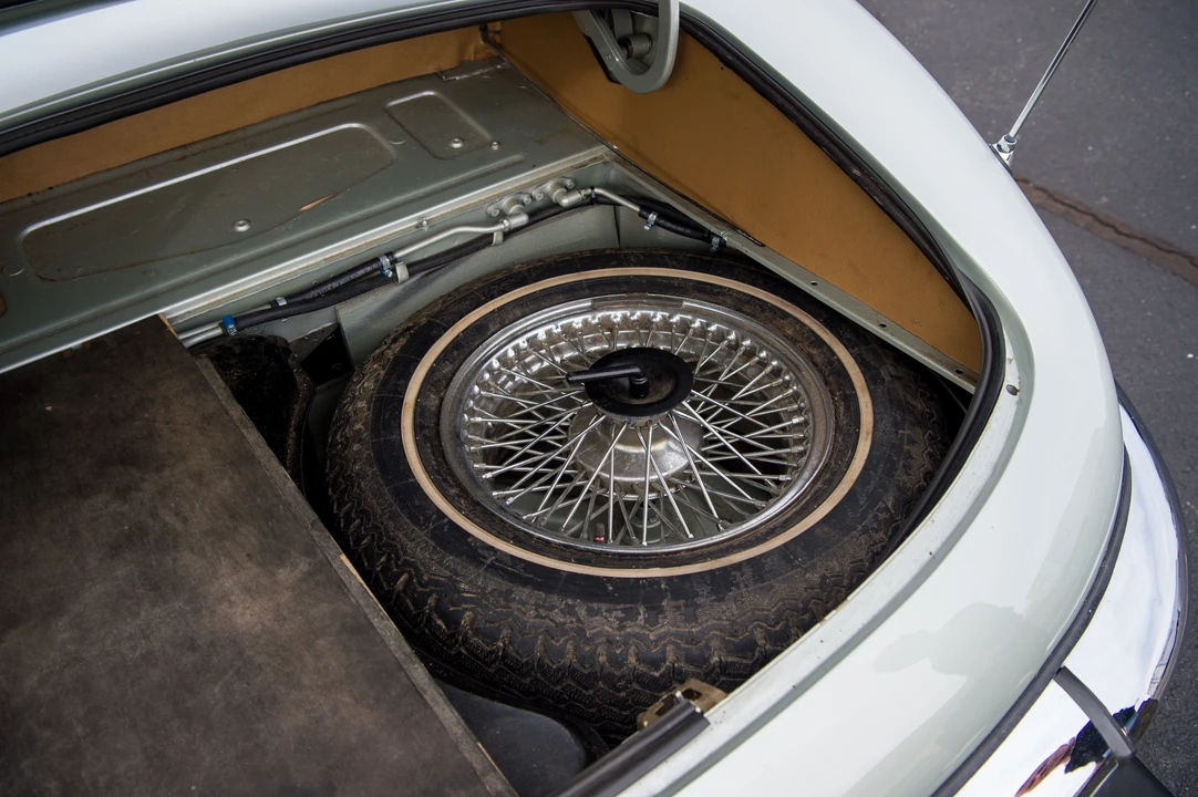 1974 Jaguar E-Type Series 3 V12 - Image 11 of 31