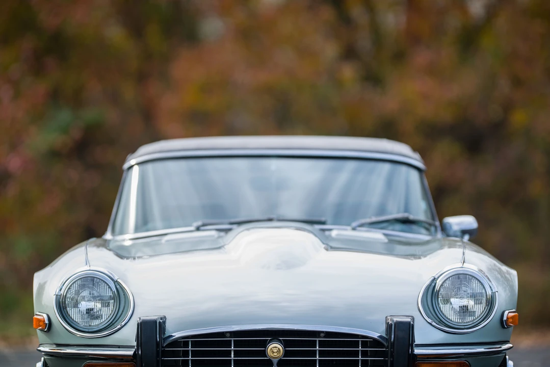 1974 Jaguar E-Type Series 3 V12 - Image 4 of 31