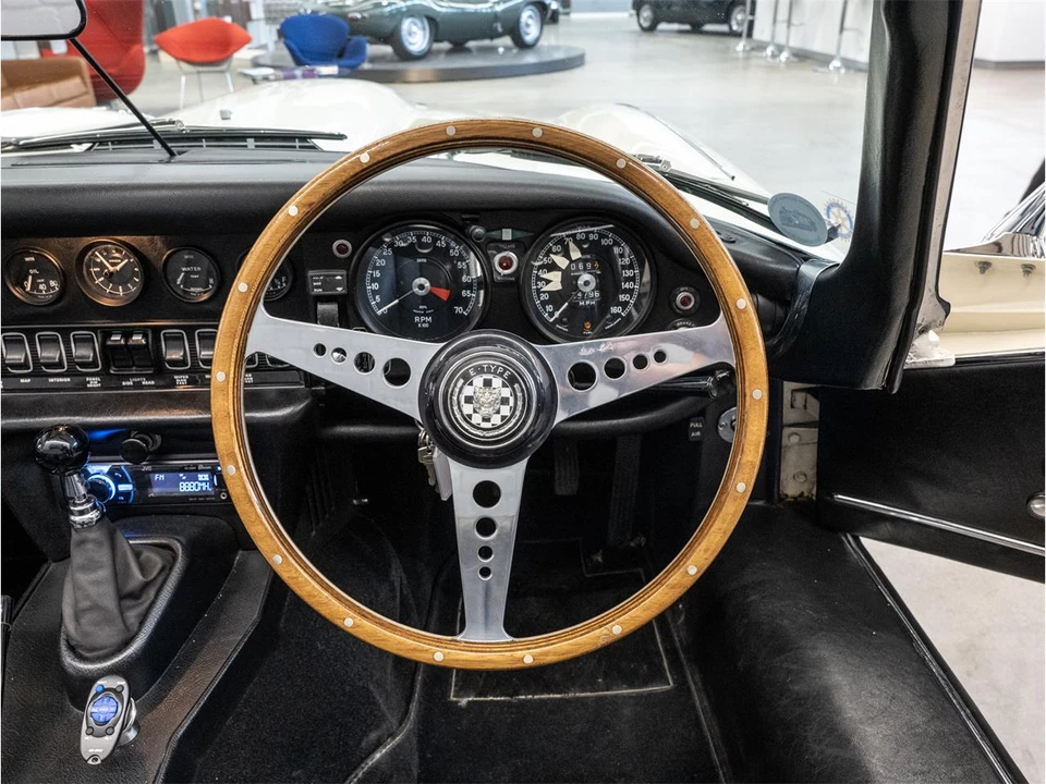 1974 Jaguar E-Type Series 3 V12 - Image 17 of 29