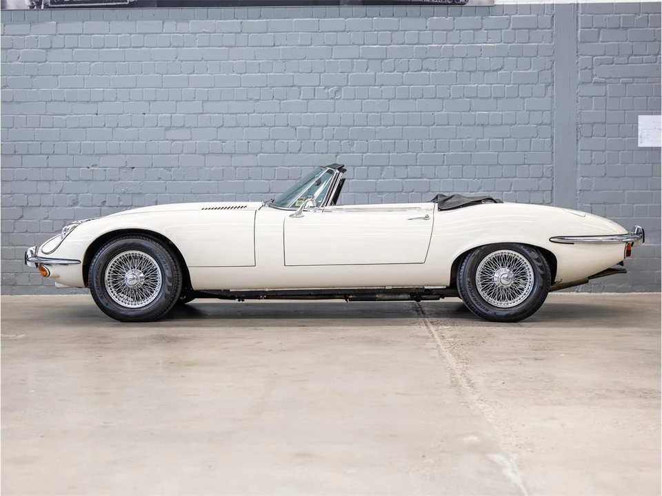 1974 Jaguar E-Type Series 3 V12 - Image 6 of 29