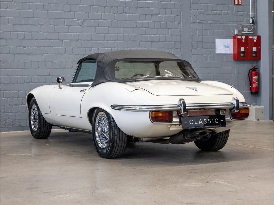 1974 Jaguar E-Type Series 3 V12 - Image 12 of 29