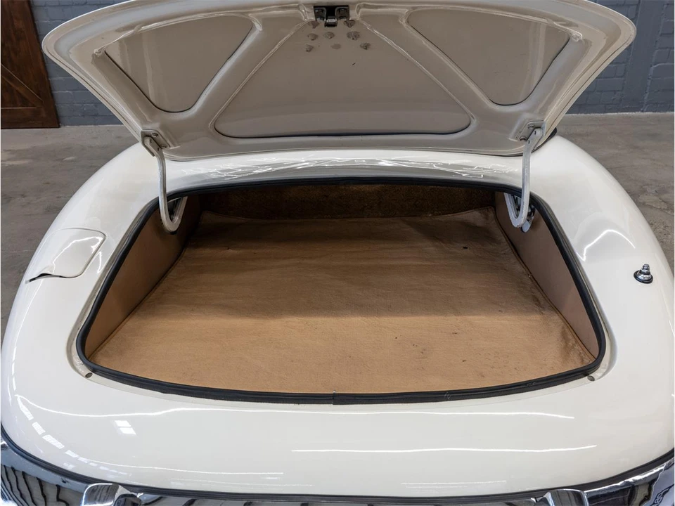 1974 Jaguar E-Type Series 3 V12 - Image 28 of 29