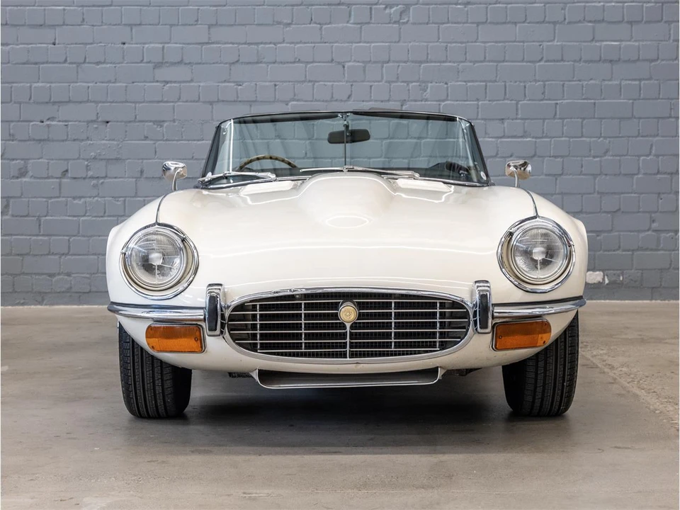 1974 Jaguar E-Type Series 3 V12 - Image 2 of 29