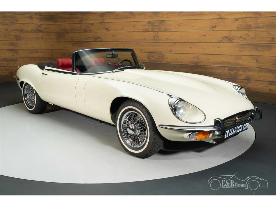 1974 Jaguar E-Type Series 3 V12 - Image 2 of 18