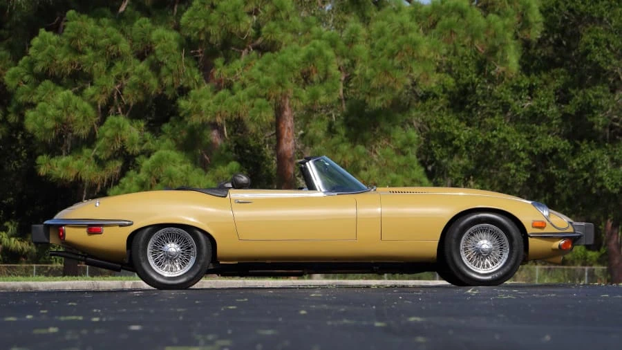 1974 Jaguar E-Type Series 3 V12 - Image 2 of 12