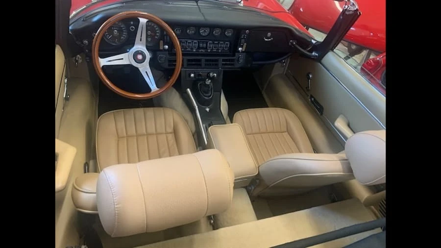 1974 Jaguar E-Type Series 3 V12 - Image 4 of 7