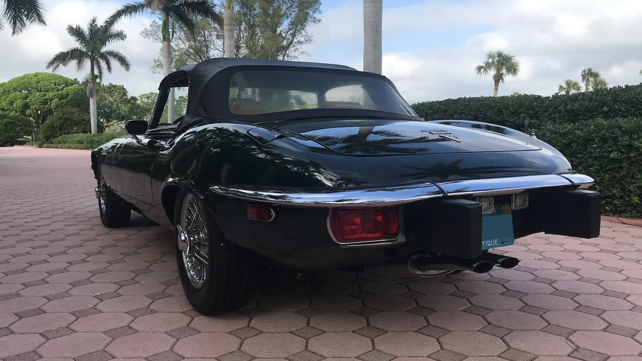 1974 Jaguar E-Type Series 3 V12 - Image 2 of 27