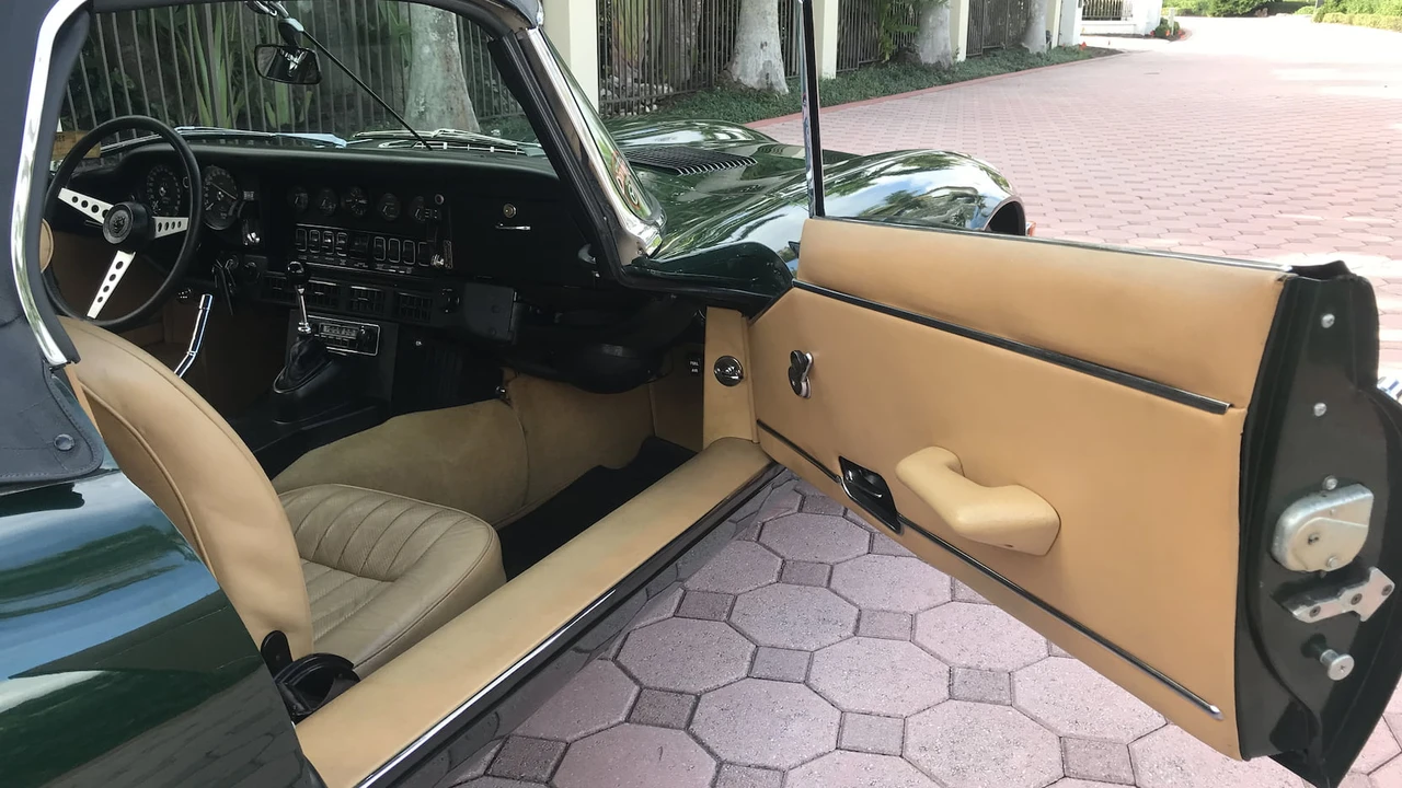 1974 Jaguar E-Type Series 3 V12 - Image 15 of 27