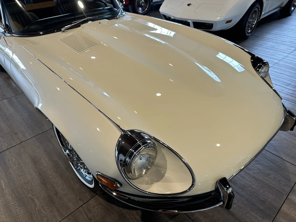 1974 Jaguar E-Type Series 3 V12 - Image 14 of 31