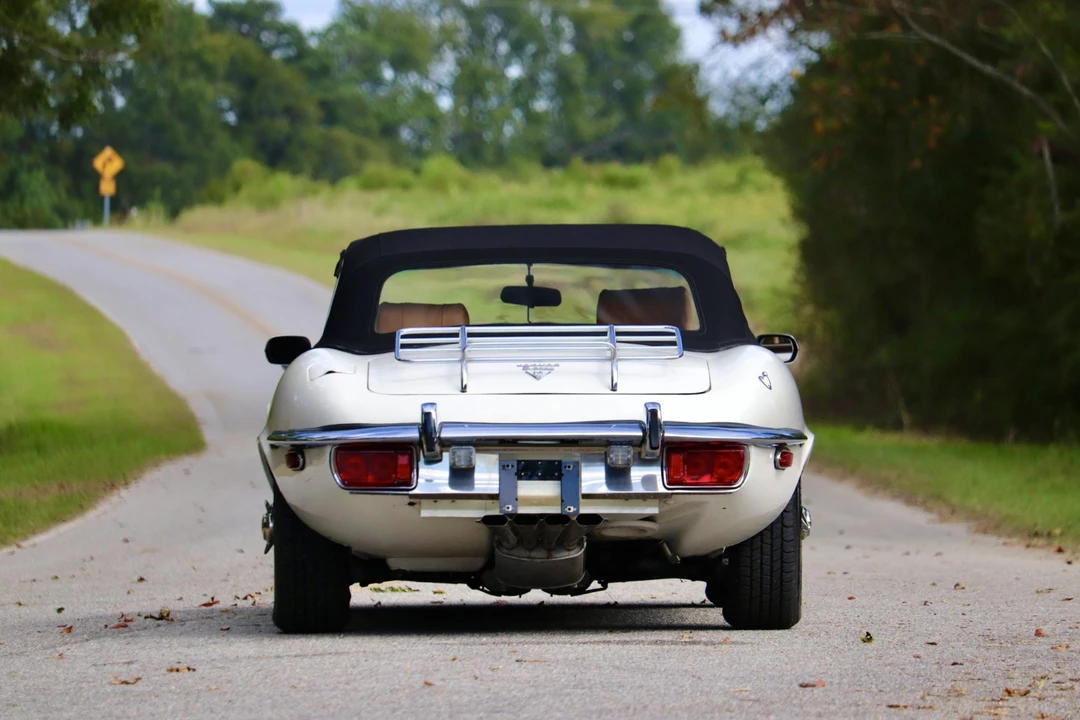 1974 Jaguar E-Type Series 3 V12 - Image 8 of 31