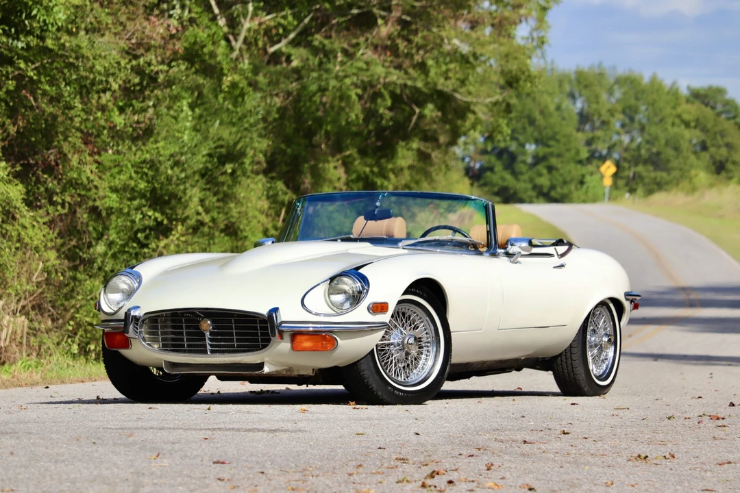 1974 Jaguar E-Type Series 3 V12 - Image 2 of 31