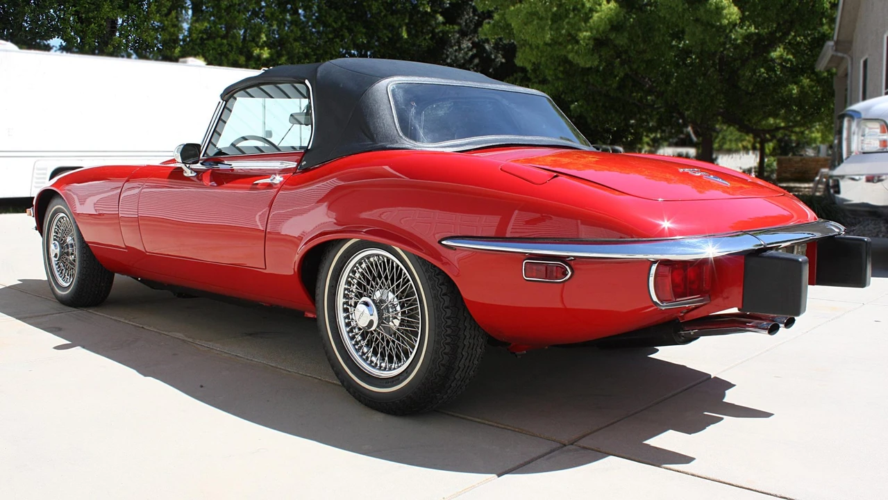 1974 Jaguar E-Type Series 3 V12 - Image 28 of 31