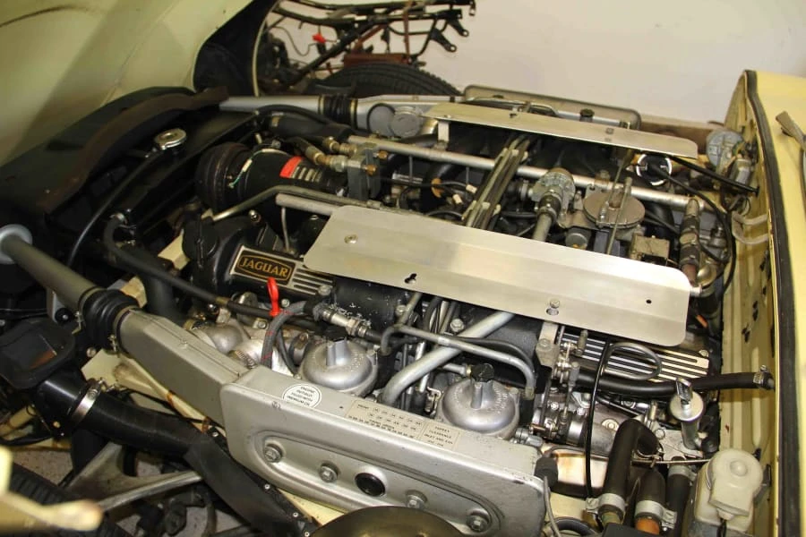 1974 Jaguar E-Type Series 3 V12 - Image 8 of 12