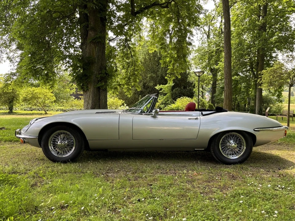 1974 Jaguar E-Type Series 3 V12 - Image 4 of 30
