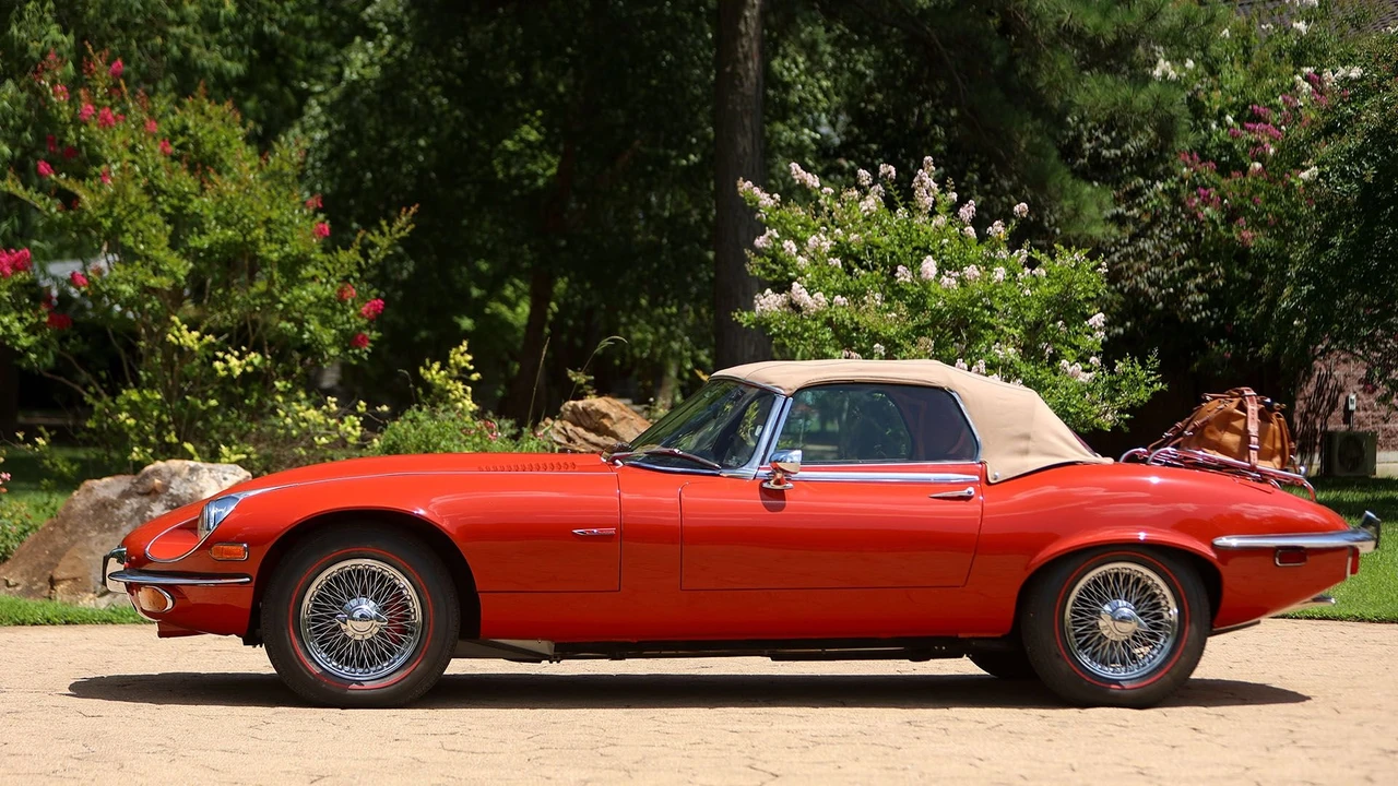 1974 Jaguar E-Type Series 3 V12 - Image 14 of 31