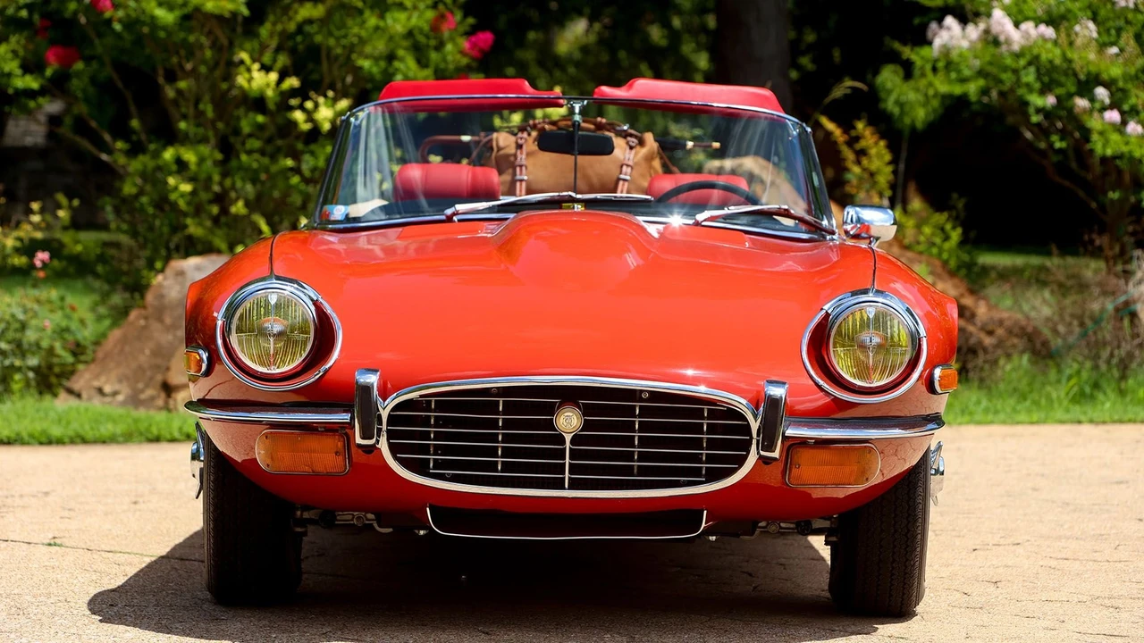 1974 Jaguar E-Type Series 3 V12 - Image 4 of 31