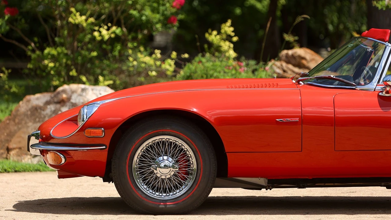 1974 Jaguar E-Type Series 3 V12 - Image 30 of 31