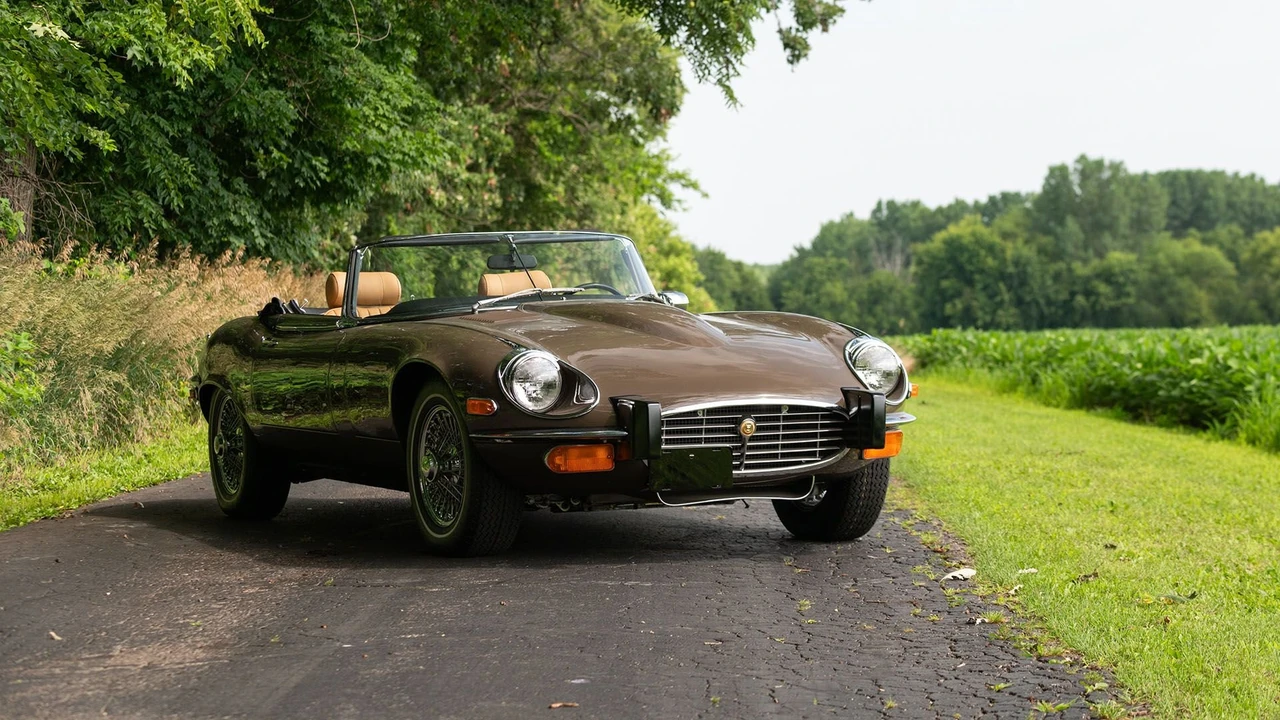 1974 Jaguar E-Type Series 3 V12 - Image 8 of 31