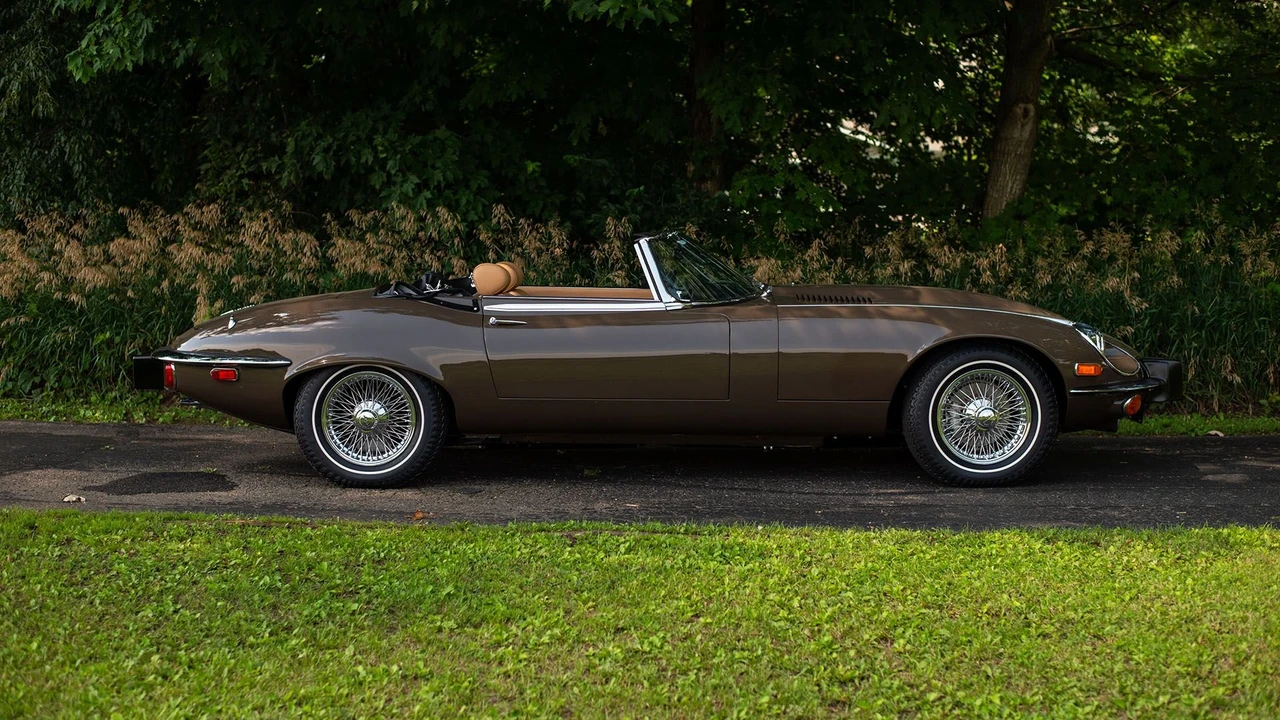 1974 Jaguar E-Type Series 3 V12 - Image 17 of 31