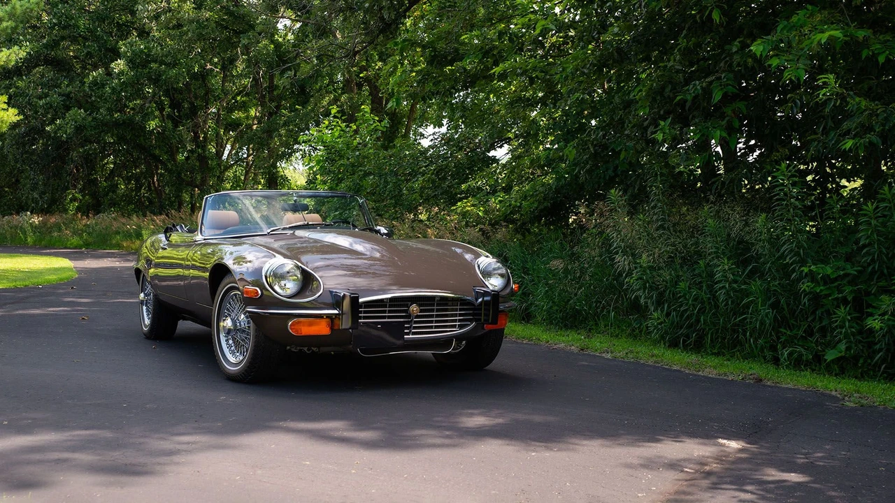 1974 Jaguar E-Type Series 3 V12 - Image 13 of 31