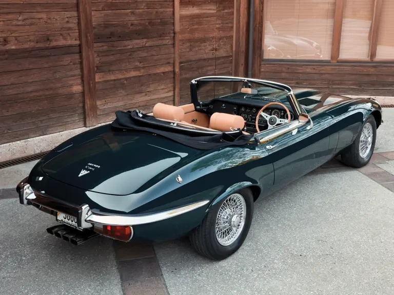 1974 Jaguar E-Type Series 3 V12 - Image 3 of 7