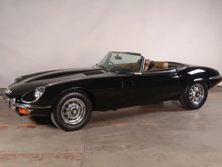 1974 Jaguar E-Type Series 3 V12 - Image 2 of 2