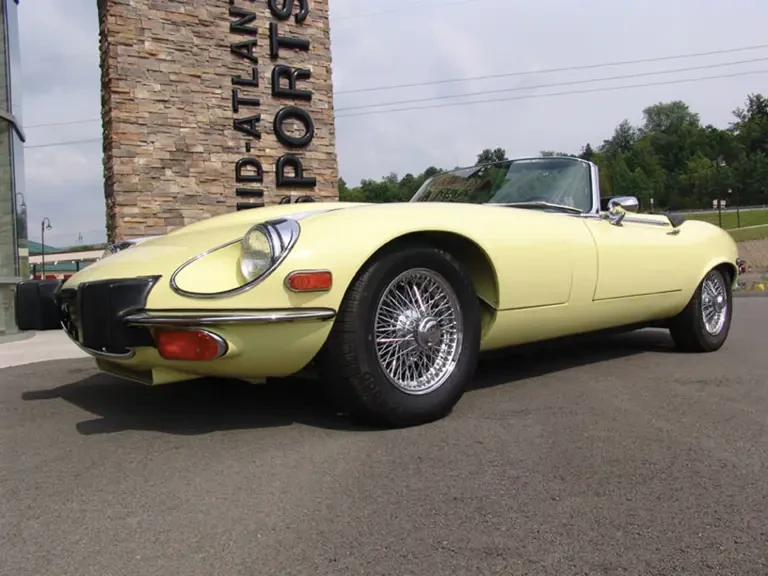 1974 Jaguar E-Type Series 3 V12 - Image 2 of 2