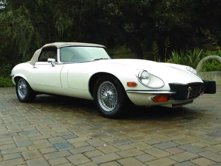 1974 Jaguar E-Type Series 3 V12 - Image 2 of 2