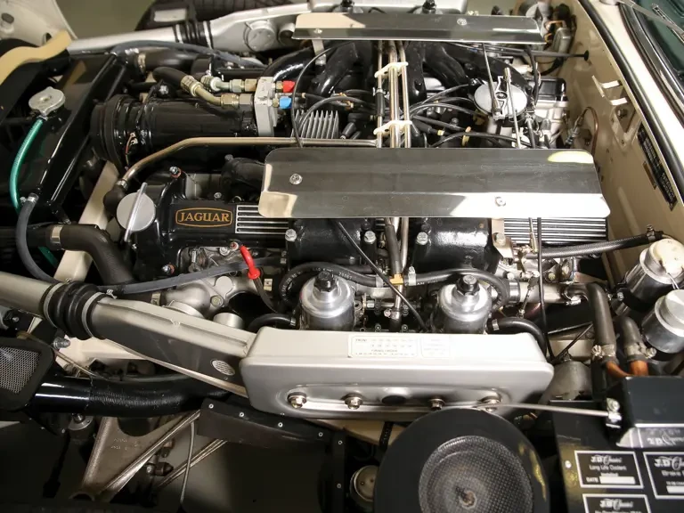 1974 Jaguar E-Type Series 3 V12 - Image 4 of 31