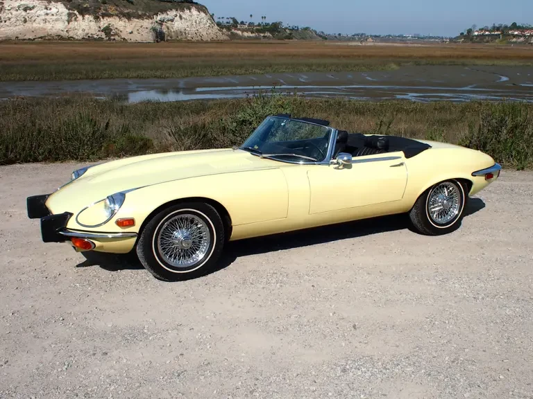 1974 Jaguar E-Type Series 3 V12 - Image 2 of 10
