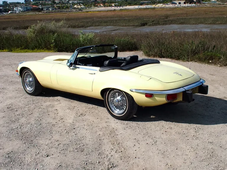 1974 Jaguar E-Type Series 3 V12 - Image 3 of 10