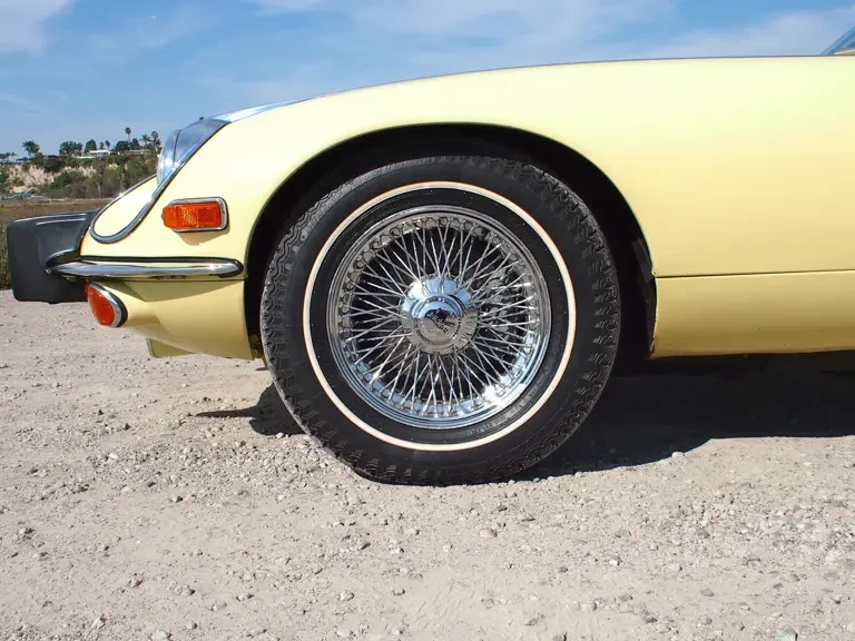 1974 Jaguar E-Type Series 3 V12 - Image 9 of 10