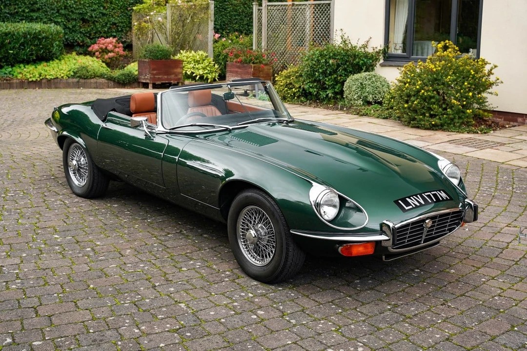 1974 Jaguar E-Type Series 3 V12 - Image 2 of 30