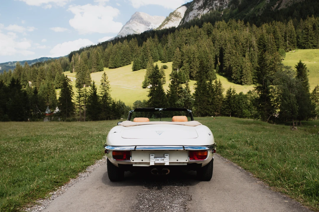 1974 Jaguar E-Type Series 3 V12 - Image 6 of 31