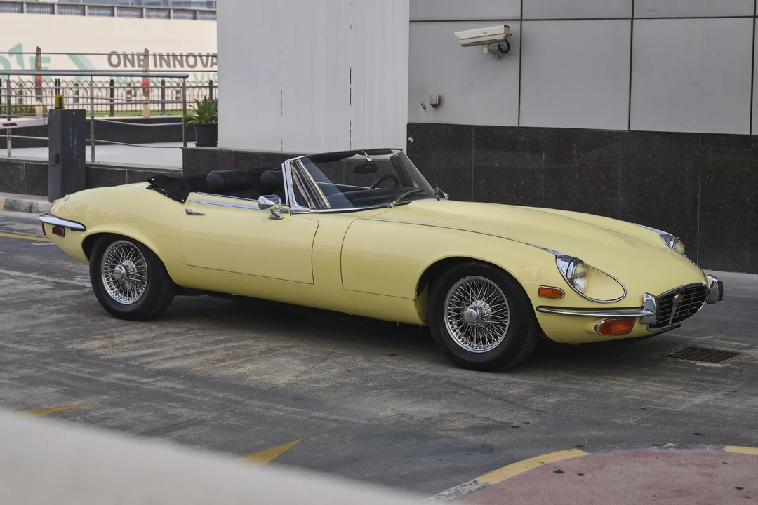 1974 Jaguar E-Type Series 3 V12 - Image 3 of 31
