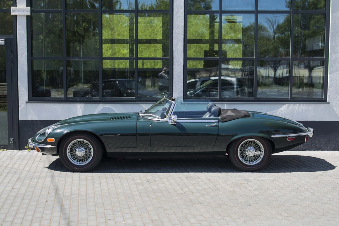 1974 Jaguar E-Type Series 3 V12 - Image 3 of 31
