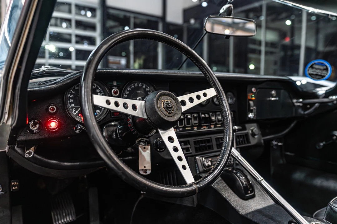 1974 Jaguar E-Type Series 3 V12 - Image 9 of 12