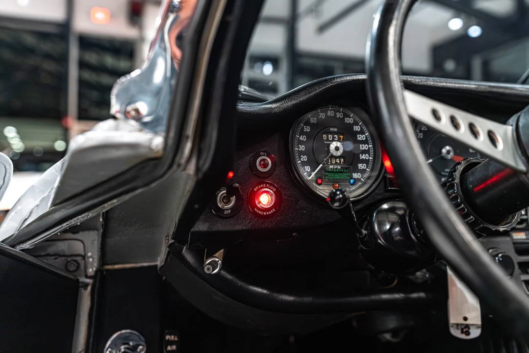 1974 Jaguar E-Type Series 3 V12 - Image 8 of 12
