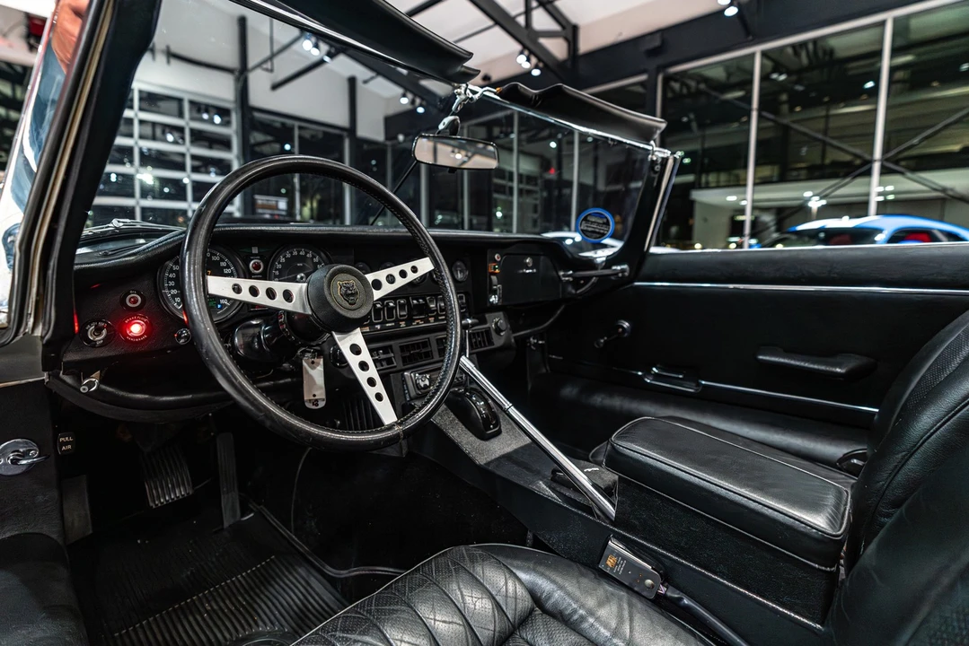 1974 Jaguar E-Type Series 3 V12 - Image 7 of 12