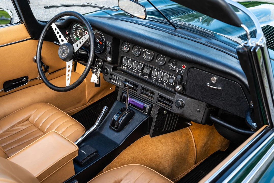 1974 Jaguar E-Type Series 3 V12 - Image 4 of 31
