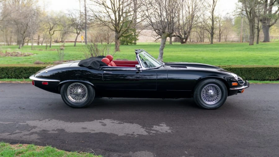 1974 Jaguar E-Type Series 3 V12 - Image 2 of 25